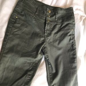 Refuge High Wasted Jeans